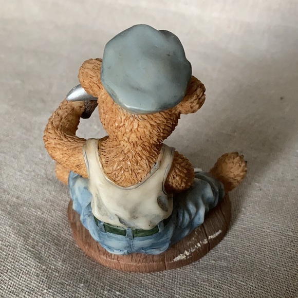 Vintage, and rare, adorable bear from the Yesteryear Bears Collection - Picture 3 of 5